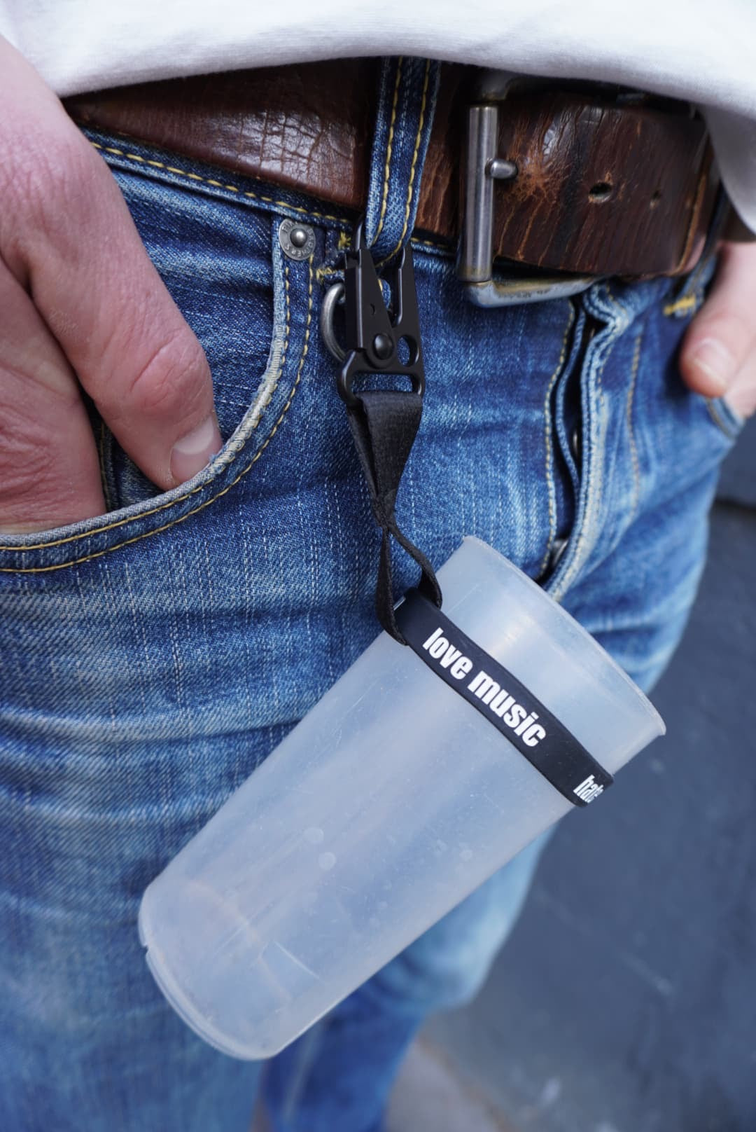 ConcertCupHolder